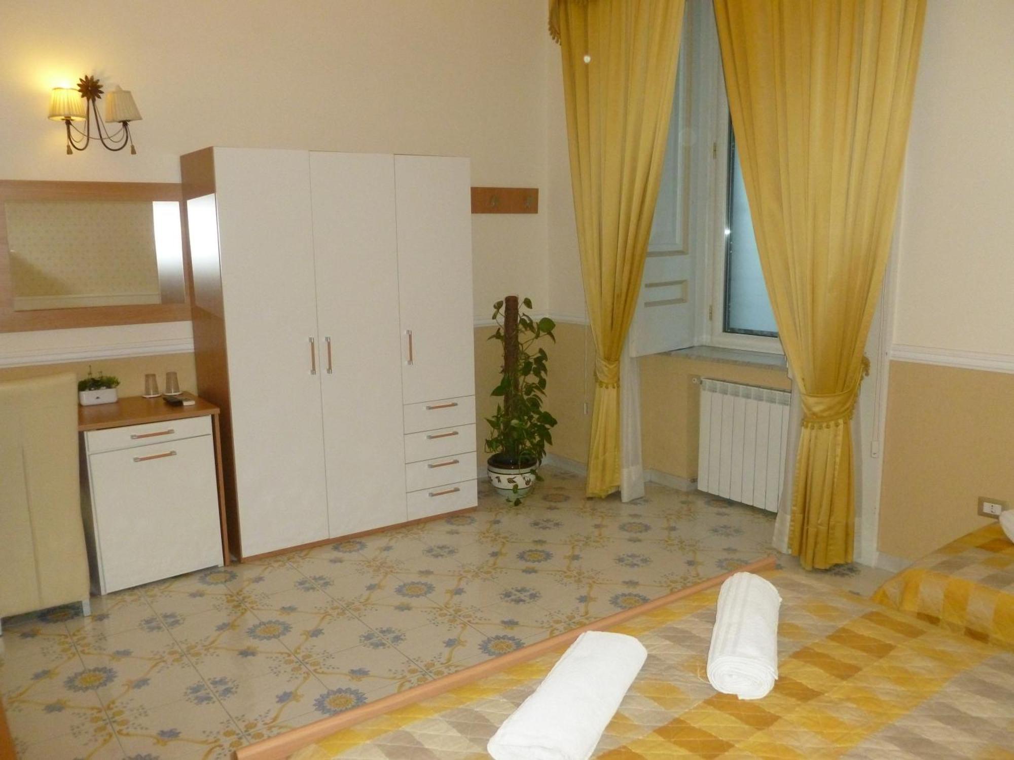 Olimpo Degli Dei Bed & Breakfast Naples Room photo