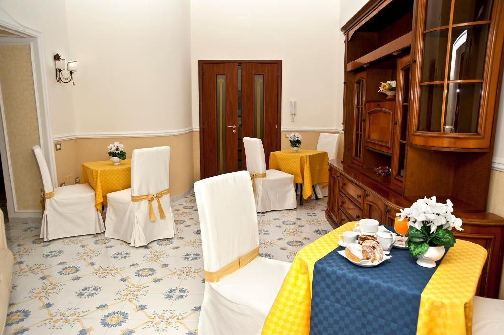 Olimpo Degli Dei Bed & Breakfast Naples Exterior photo